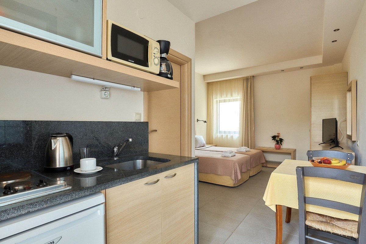 Creteco Hotel & Suites (Ex. Kritzas Beach Suites)
