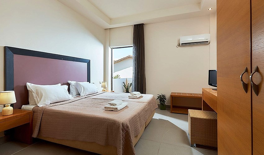 Creteco Hotel & Suites (Ex. Kritzas Beach Suites)