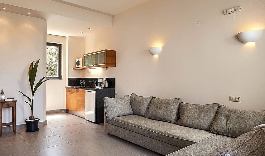 Creteco Hotel & Suites (Ex. Kritzas Beach Suites)