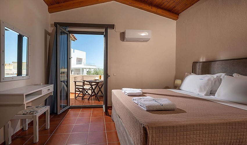 Creteco Hotel & Suites (Ex. Kritzas Beach Suites)