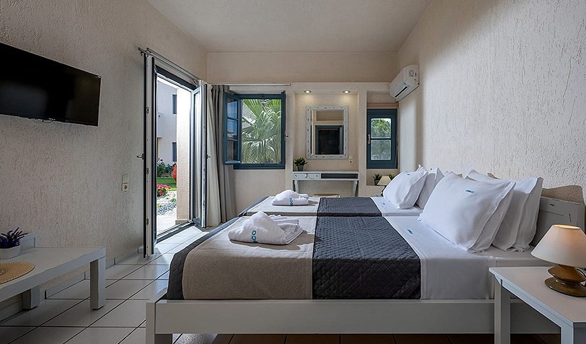 Creteco Hotel & Suites (Ex. Kritzas Beach Suites)