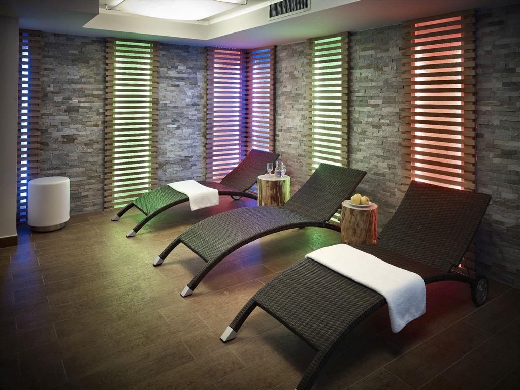 Residence Color Home Suite Apartments