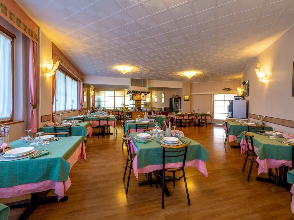 Hotel Club Funivia (snídaně)