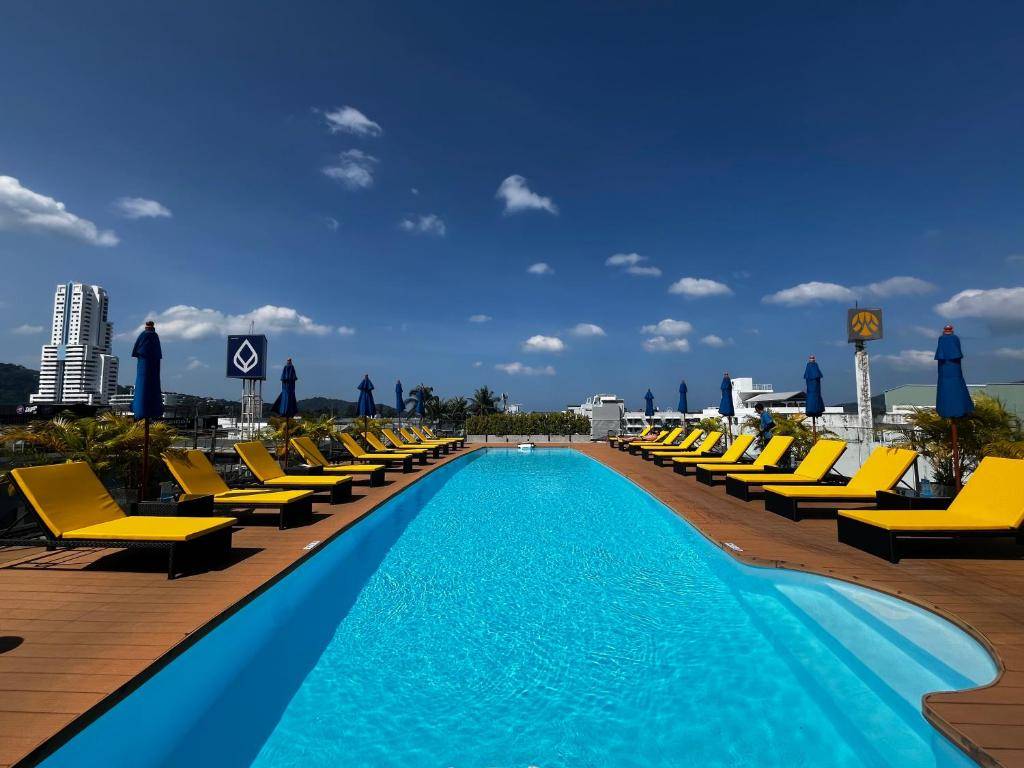 Days Inn By Wyndham Patong Beach Phuket