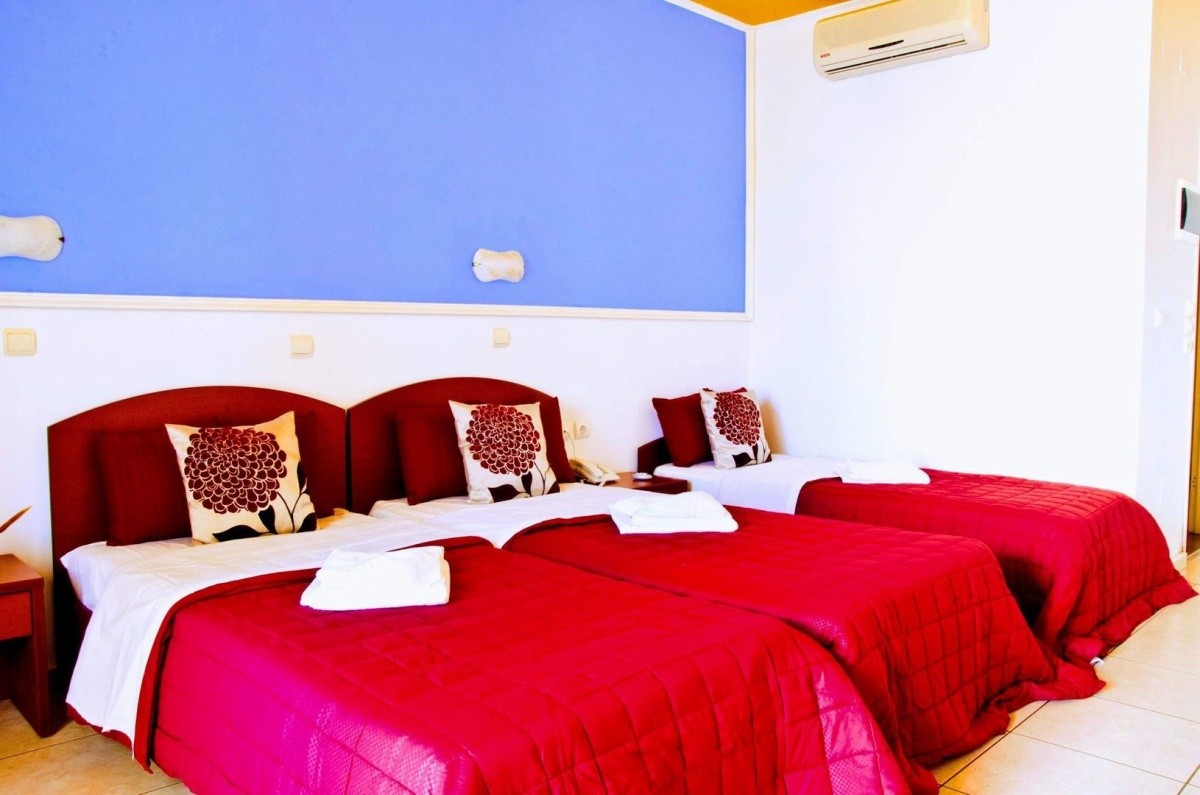 Yiannis Manos Resort