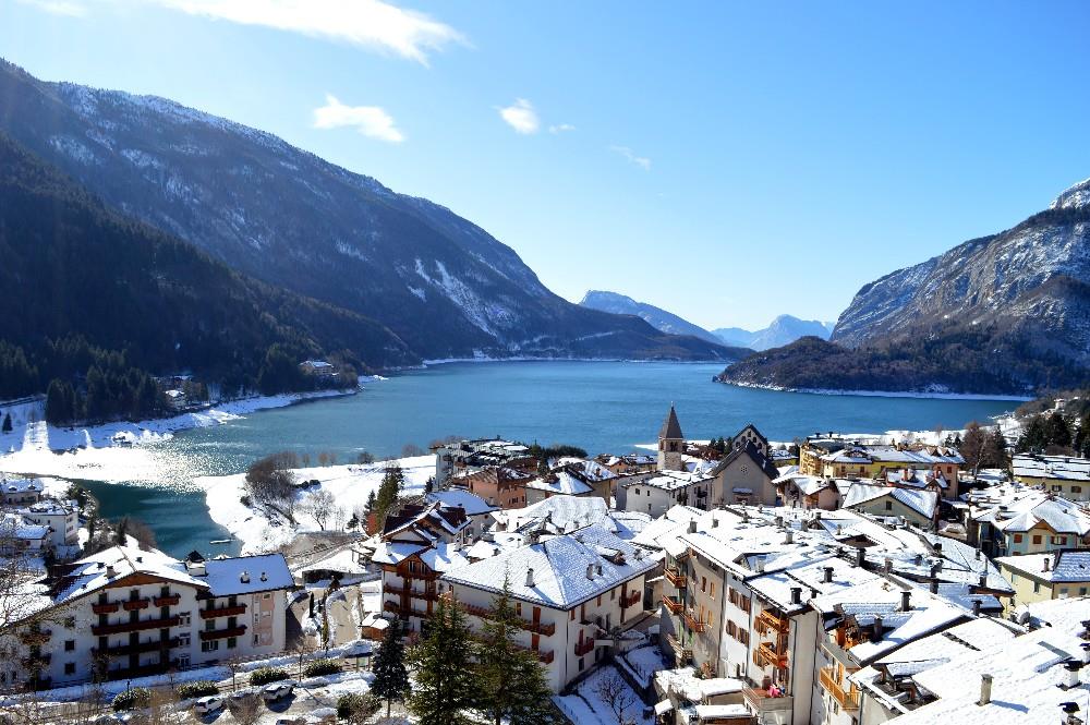 5denní zájezd s dopravou, polopenzí a skipasem v ceně – hotel Aurora
