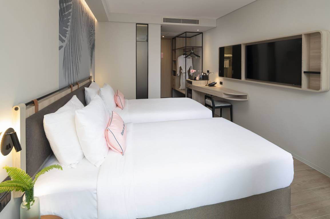 Jonox Phuket Karon