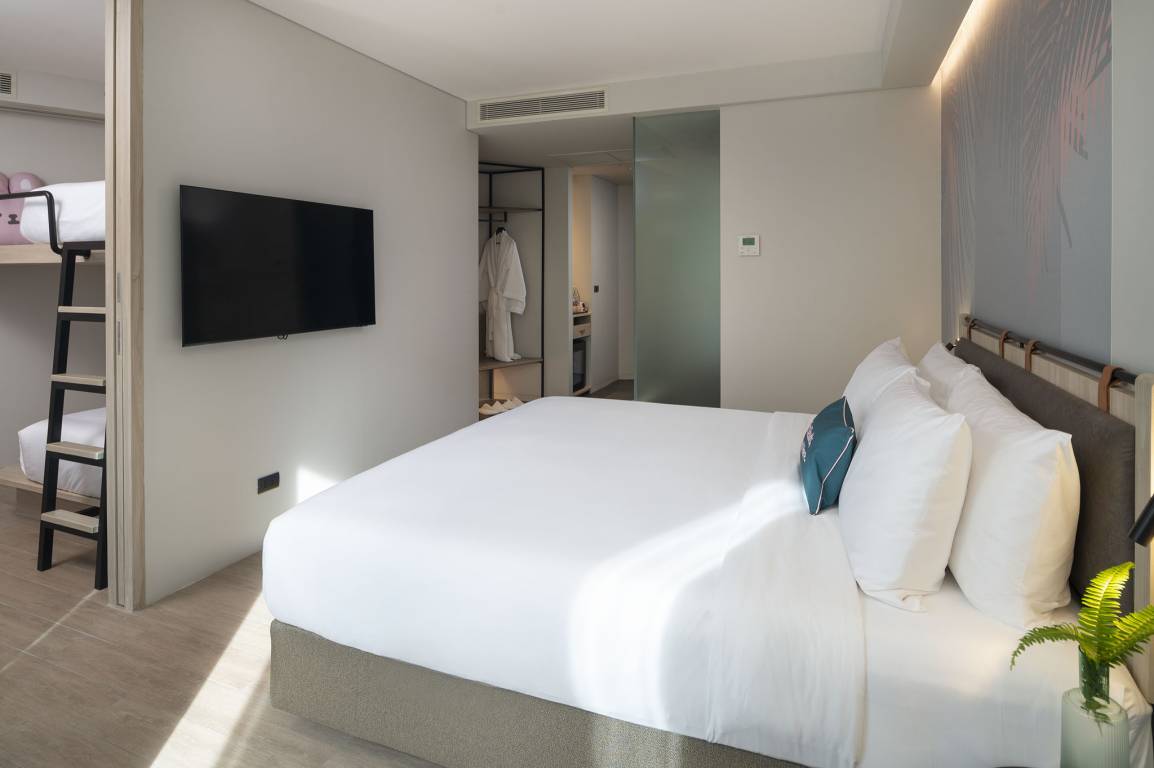 Jonox Phuket Karon