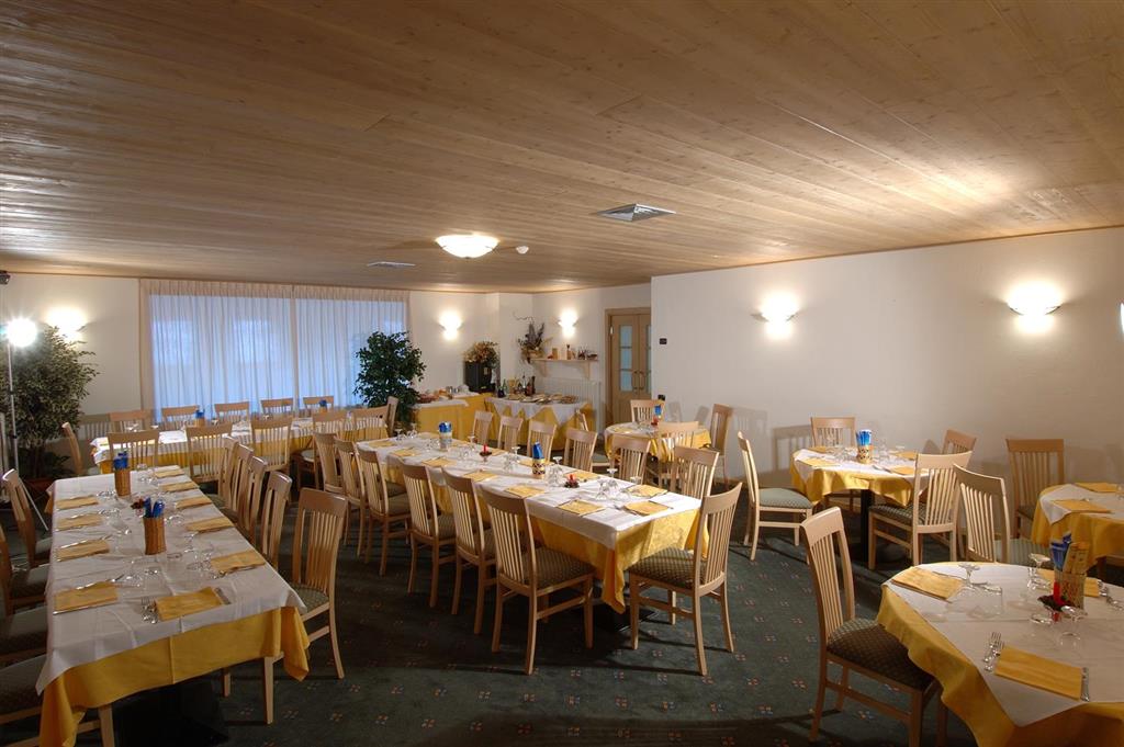 6denní zájezd s dopravou a polopenzí v ceně – hotel Girasole