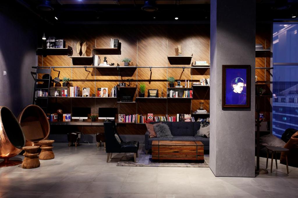 L7 Hongdae