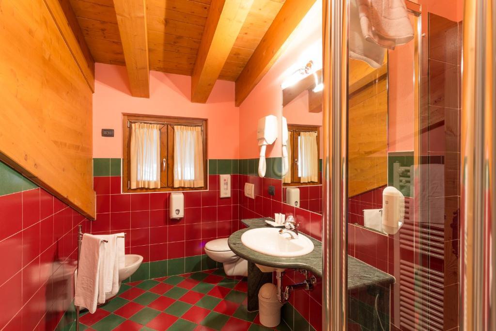 5denní zájezd s dopravou, polopenzí a skipasem v ceně – hotel Arisch