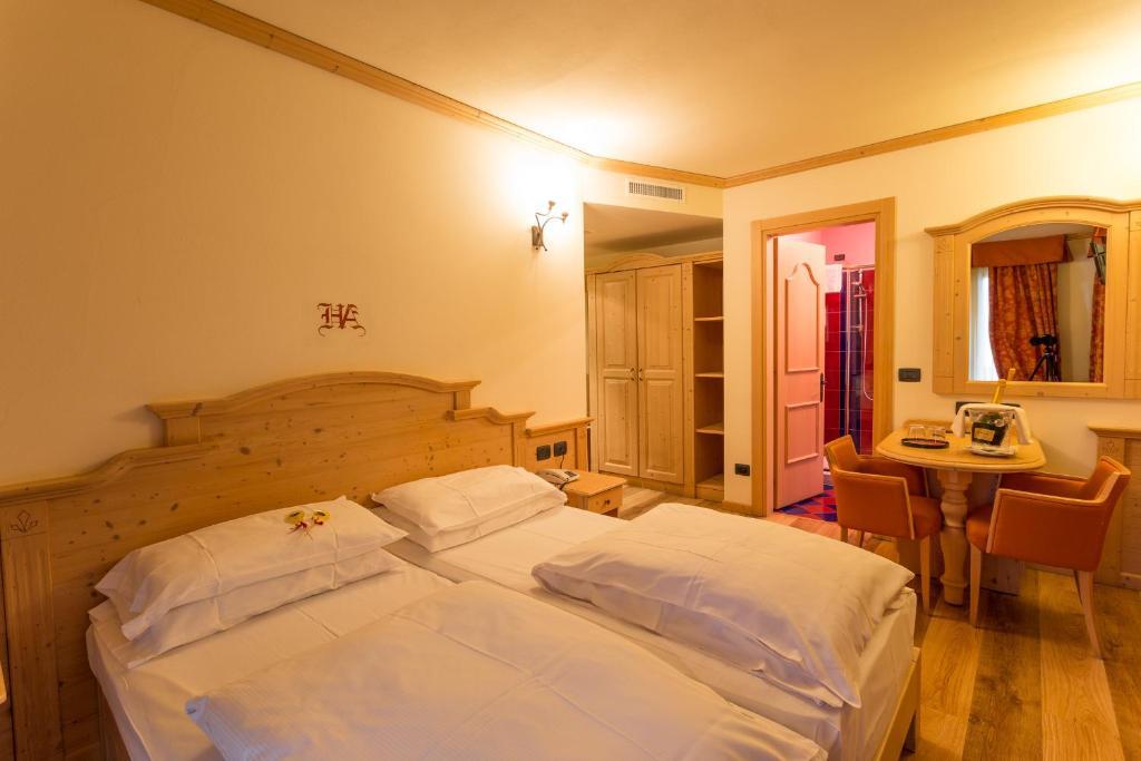 5denní zájezd s dopravou, polopenzí a skipasem v ceně – hotel Arisch