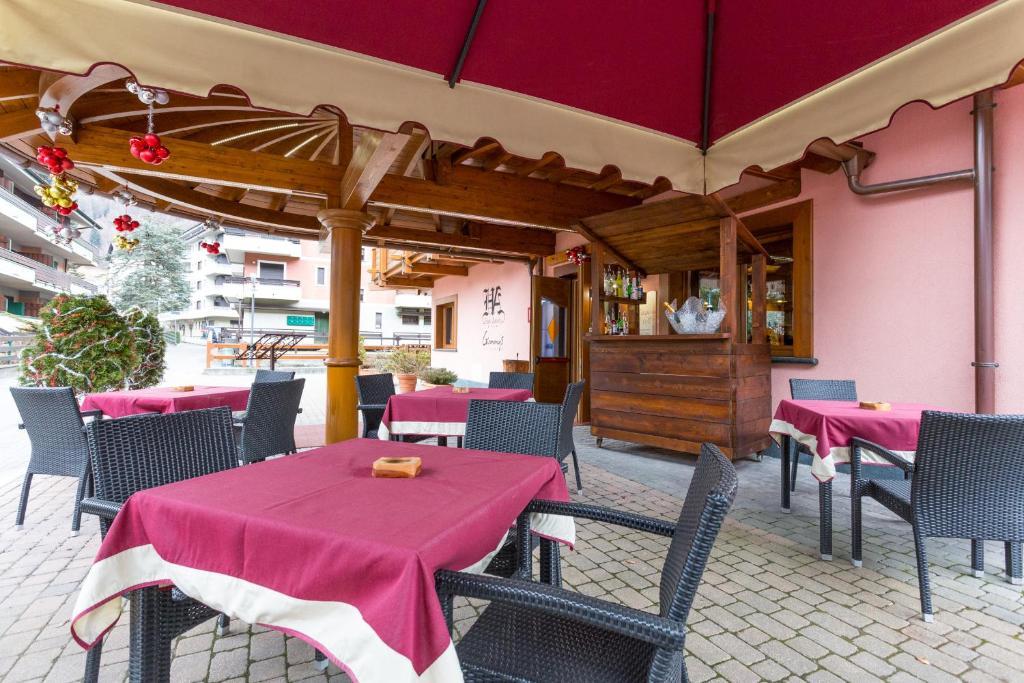 5denní zájezd s dopravou, polopenzí a skipasem v ceně – hotel Arisch