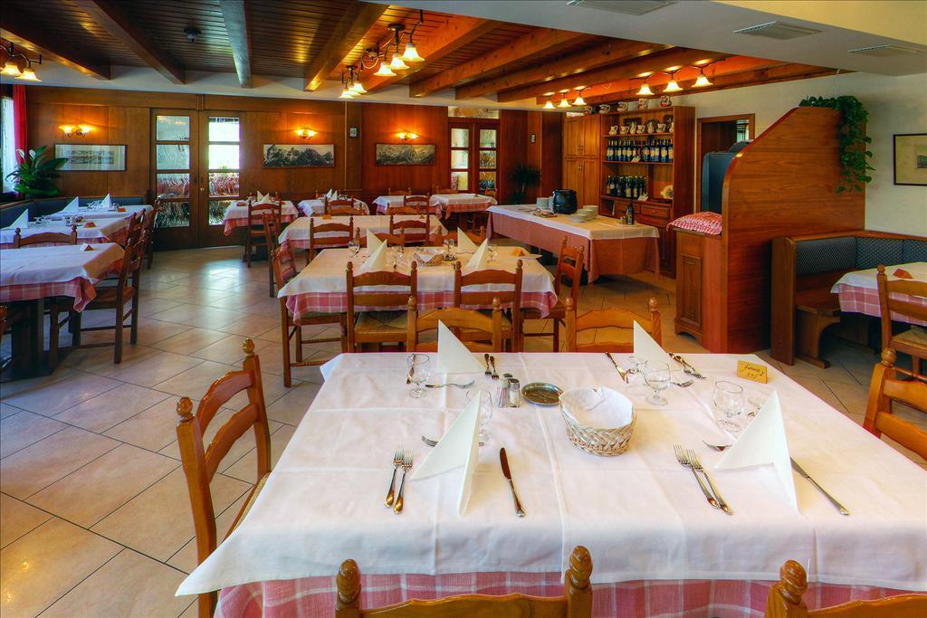 Hotel Fratazza se snídaní