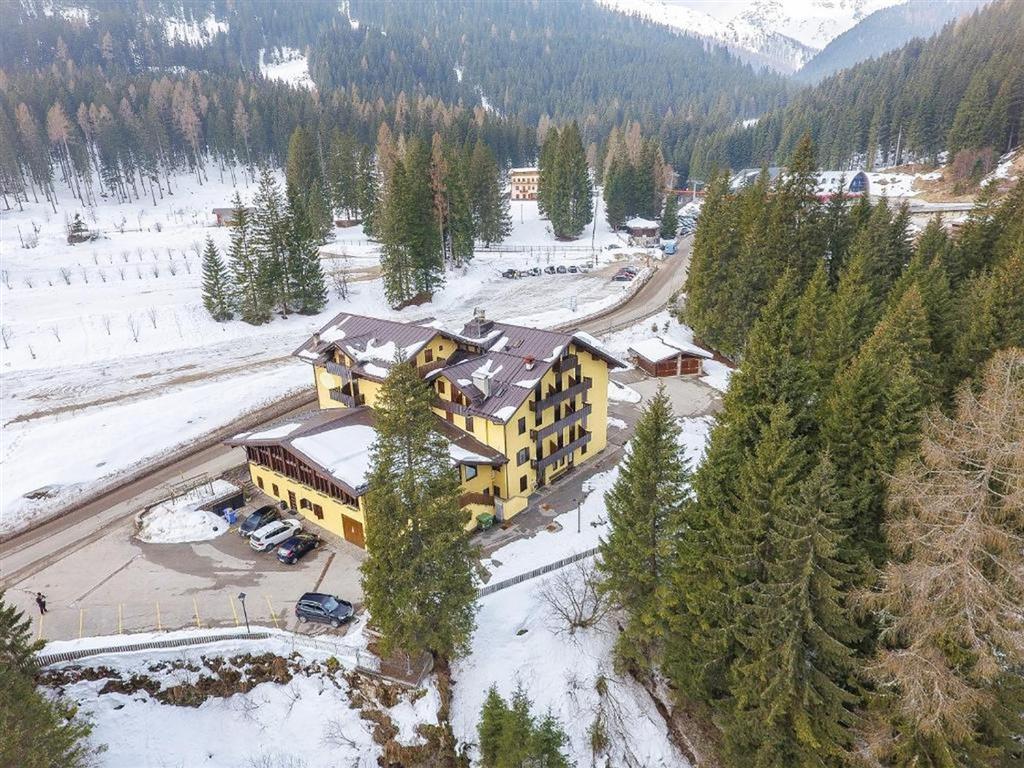 Hotel Fratazza se snídaní