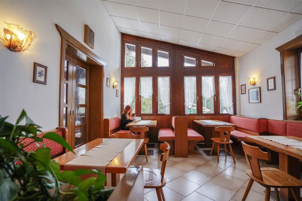 Hotel Fratazza se snídaní