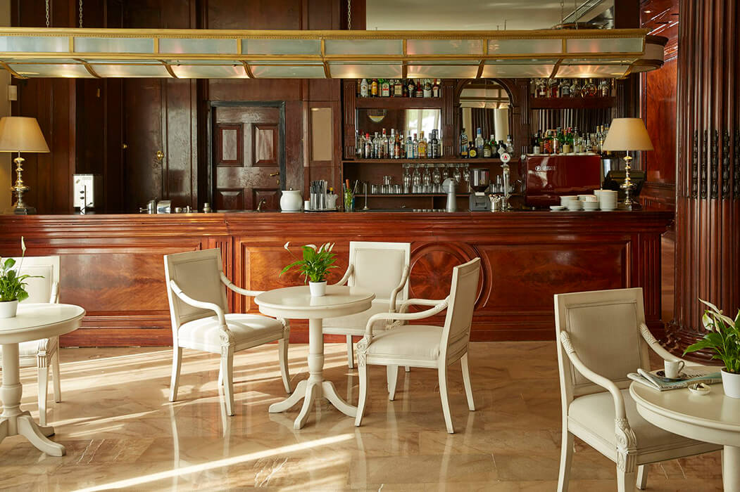 Mon Repos Palace