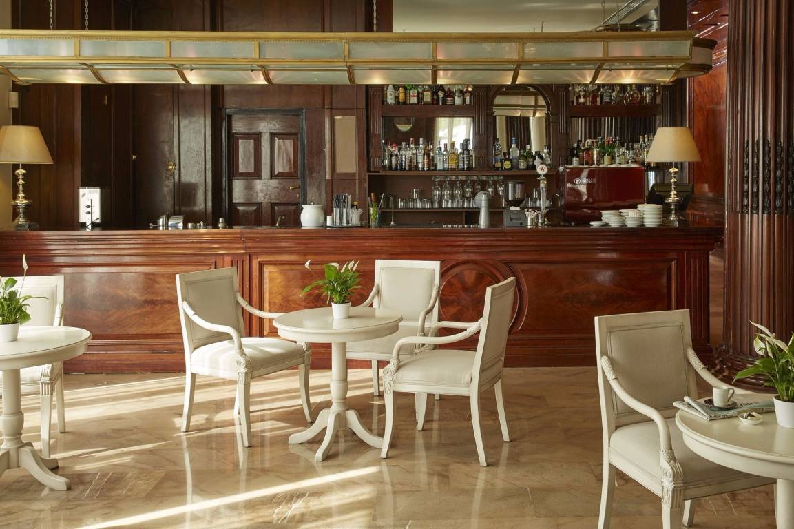 Mon Repos Palace
