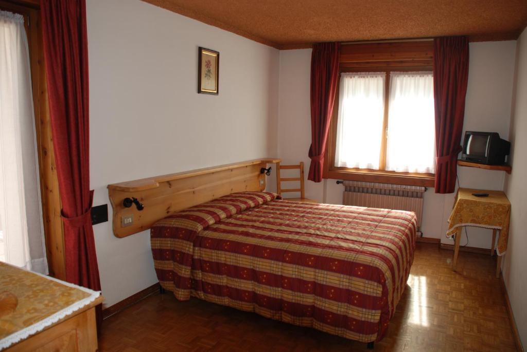 6denní zájezd (denní přejezd) s dopravou, polopenzí a skipasem v ceně – Parkhotel Valfurva