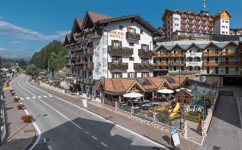 6denní zájezd (denní přejezd) s dopravou, polopenzí a skipasem v ceně – hotel Ghezzi