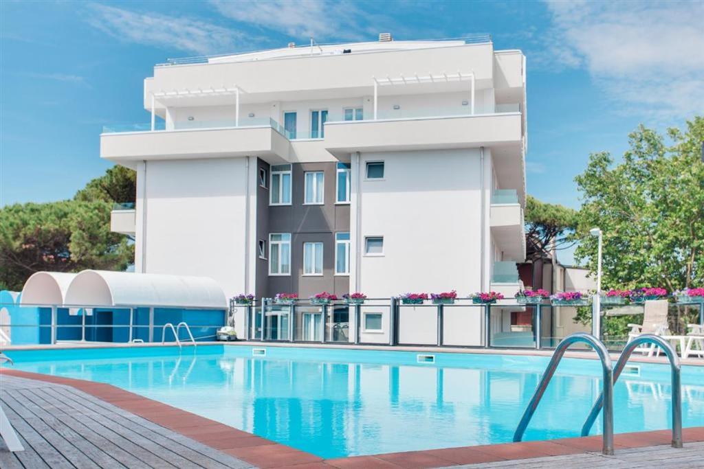 Hotel Nadir s light all inclusive