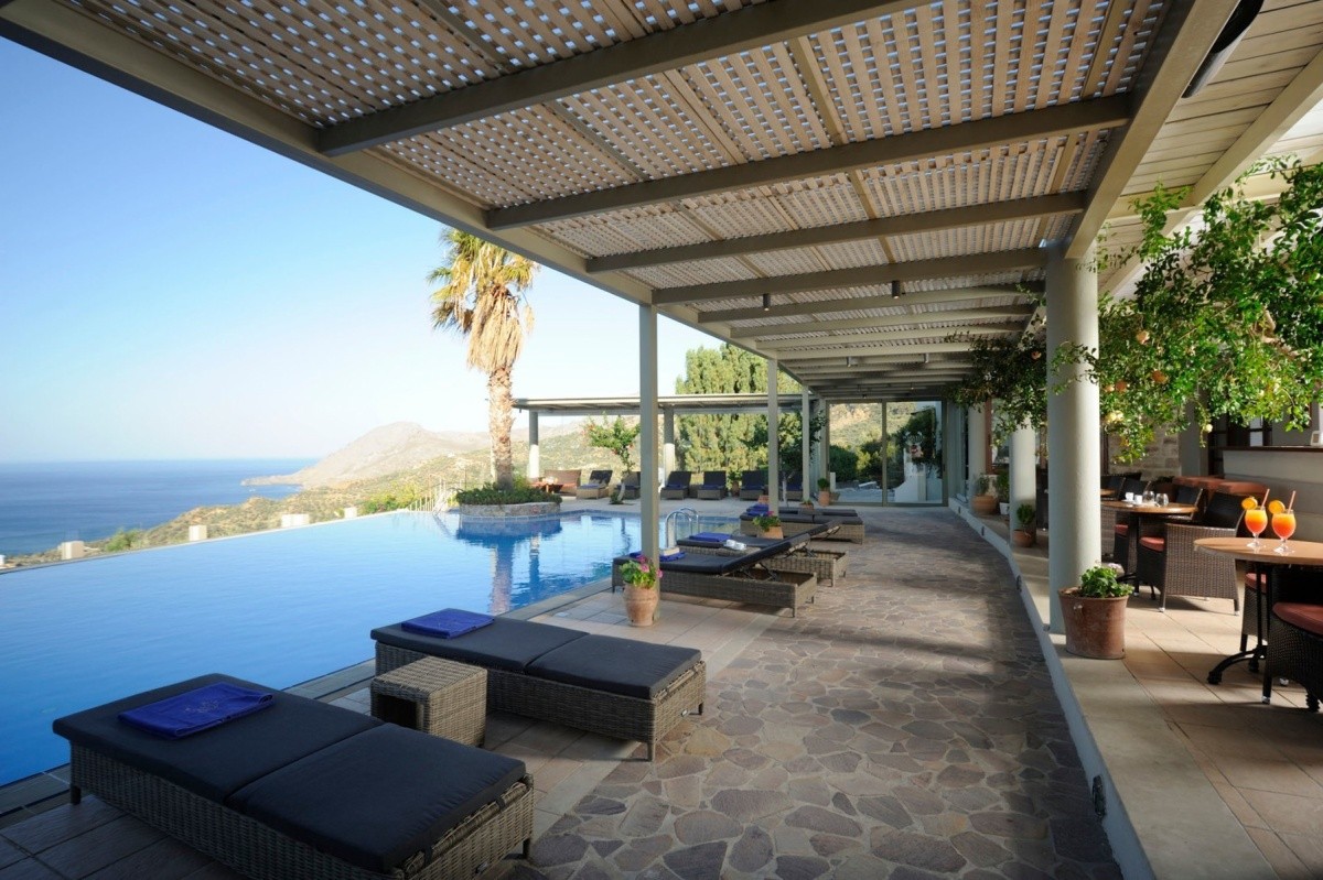 Aparthotel Stefanos