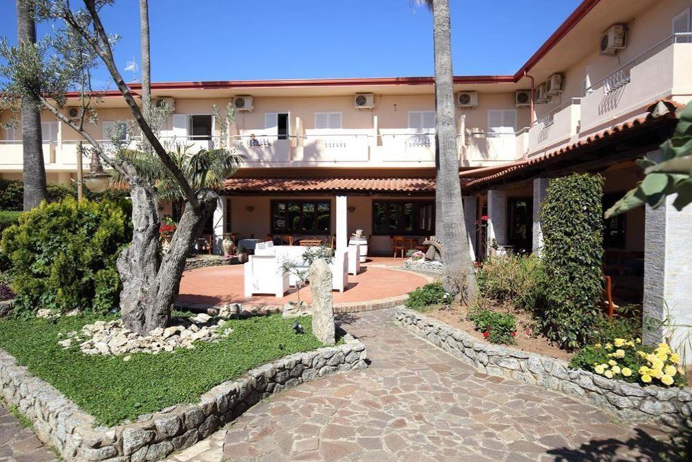 Hotel Calabrisella