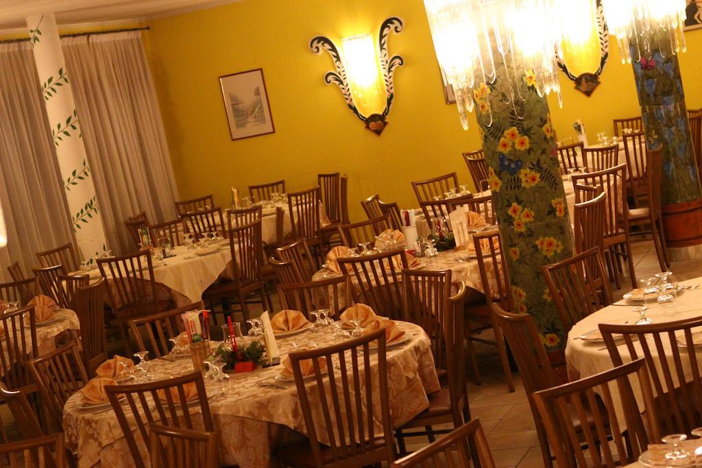 5denní zájezd (denní přejezd) s dopravou, polopenzí a skipasem v ceně – hotel Orsa Maggiore
