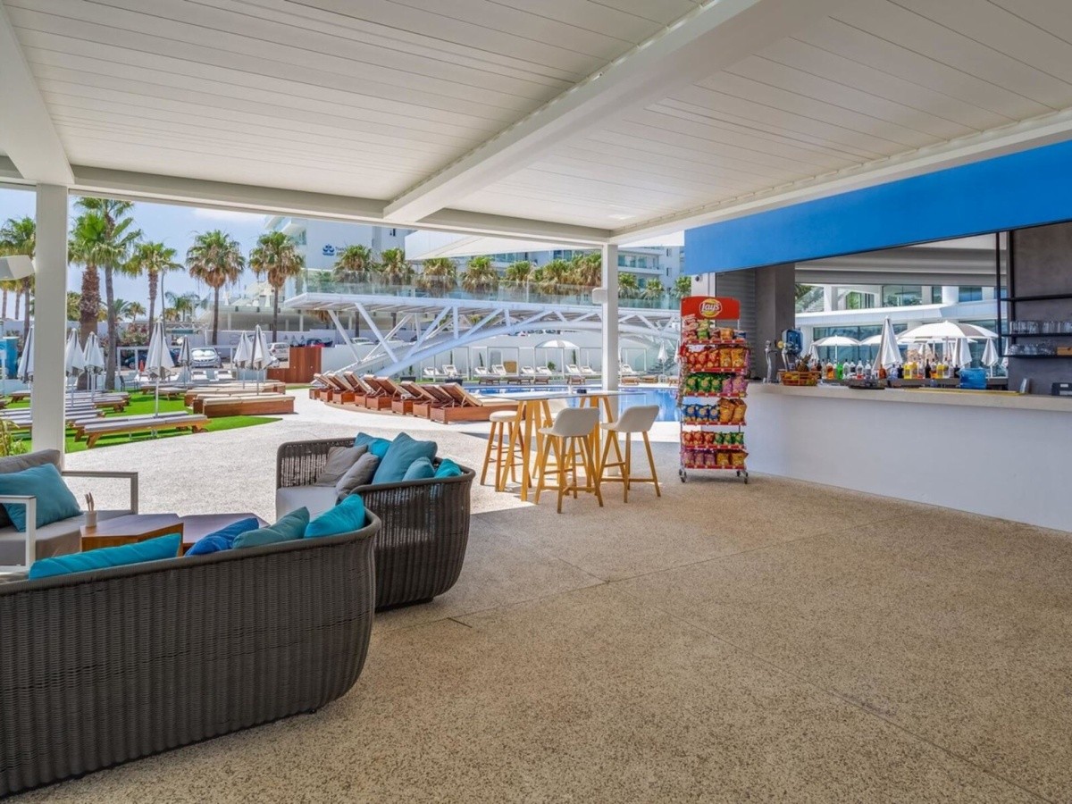Flamingo Paradise Beach
