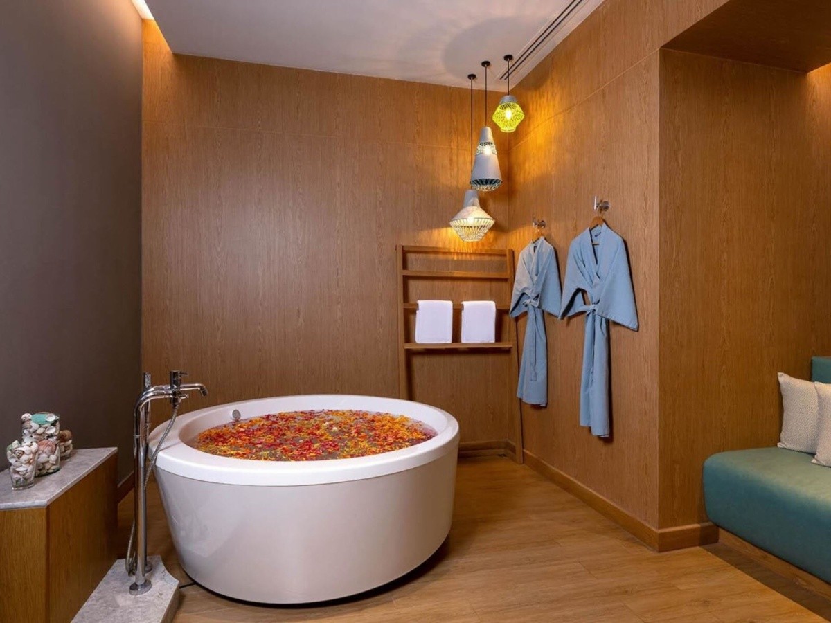 Holiday Inn Resort Vana Nava