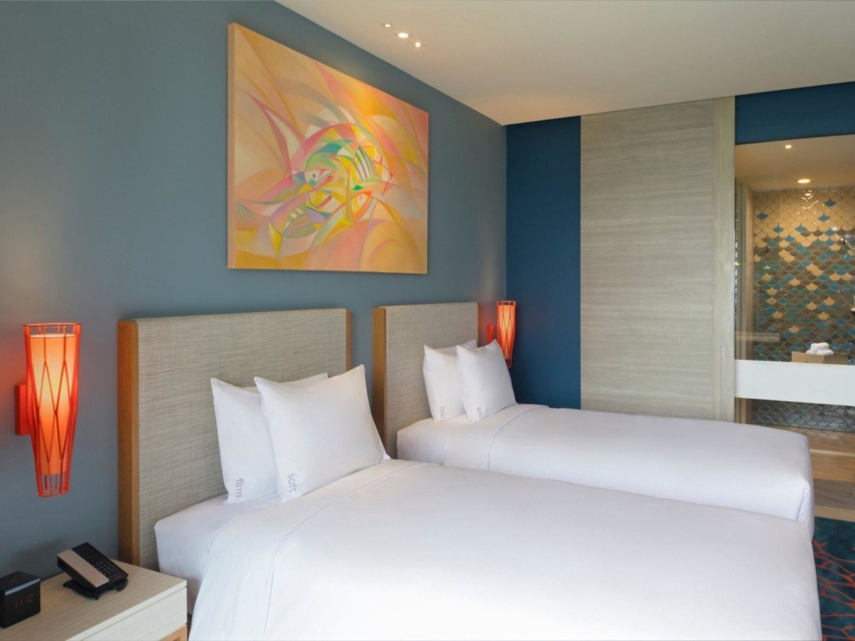 Holiday Inn Resort Vana Nava