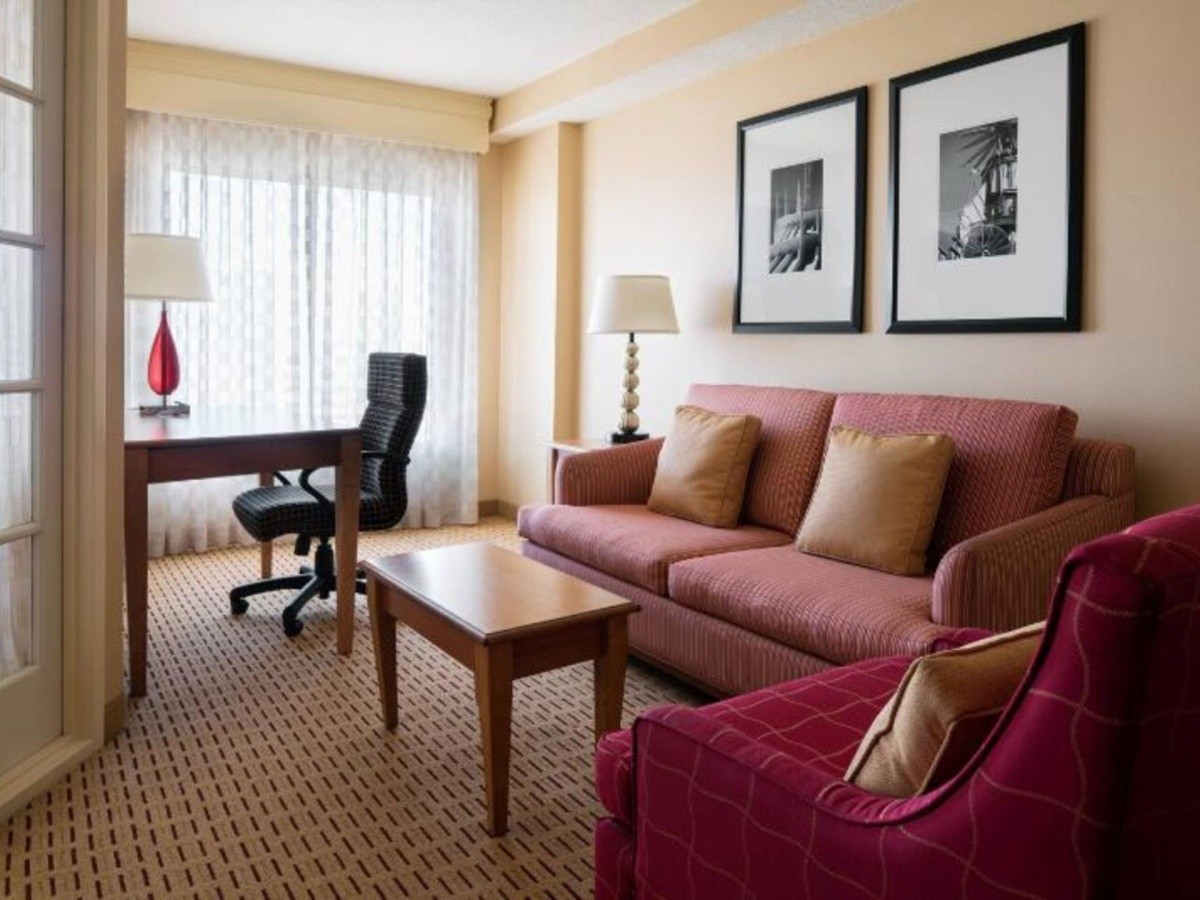 Anaheim Marriott Suites