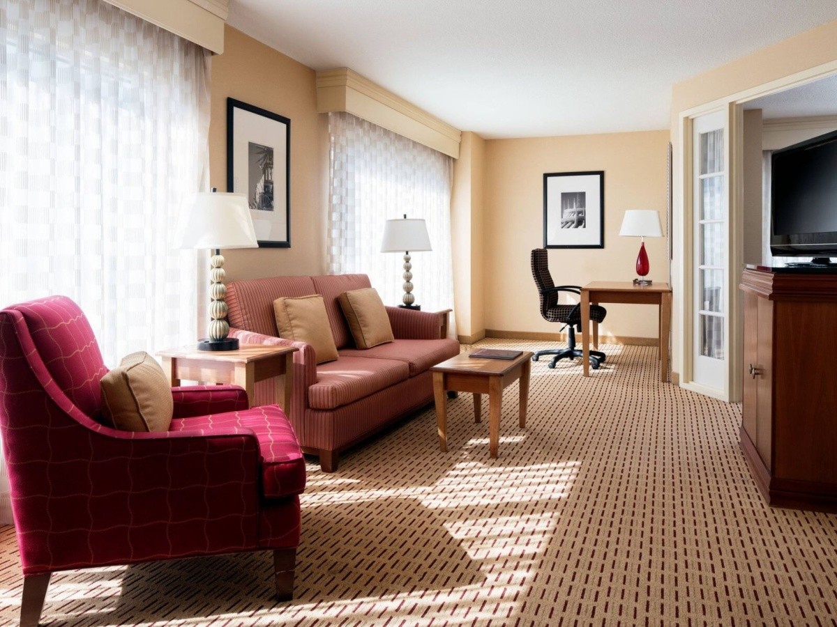 Anaheim Marriott Suites