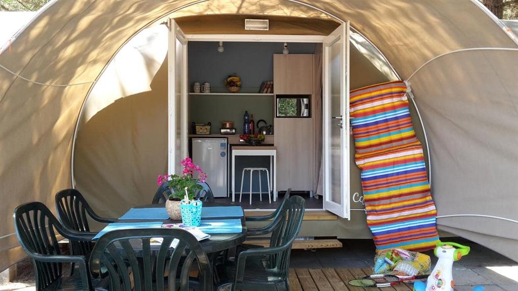 Camping Village Punta Navaccia (glamping stany)