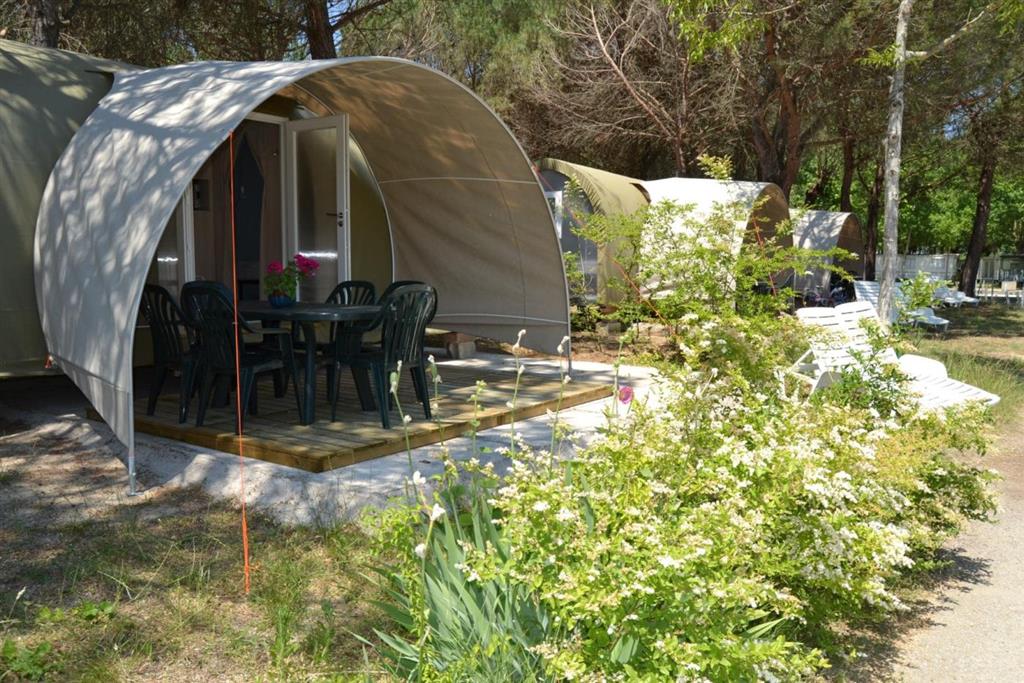 Camping Village Punta Navaccia (glamping stany)