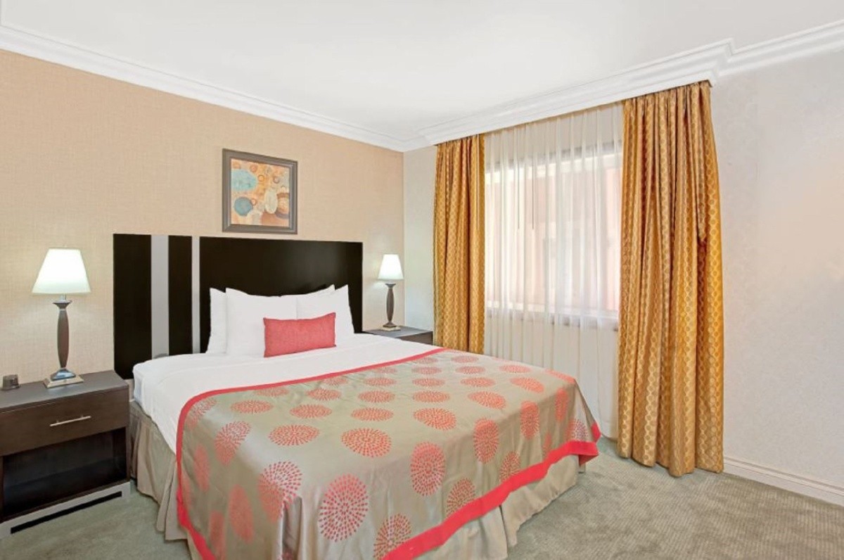 Ramada Los Angeles Downtown West