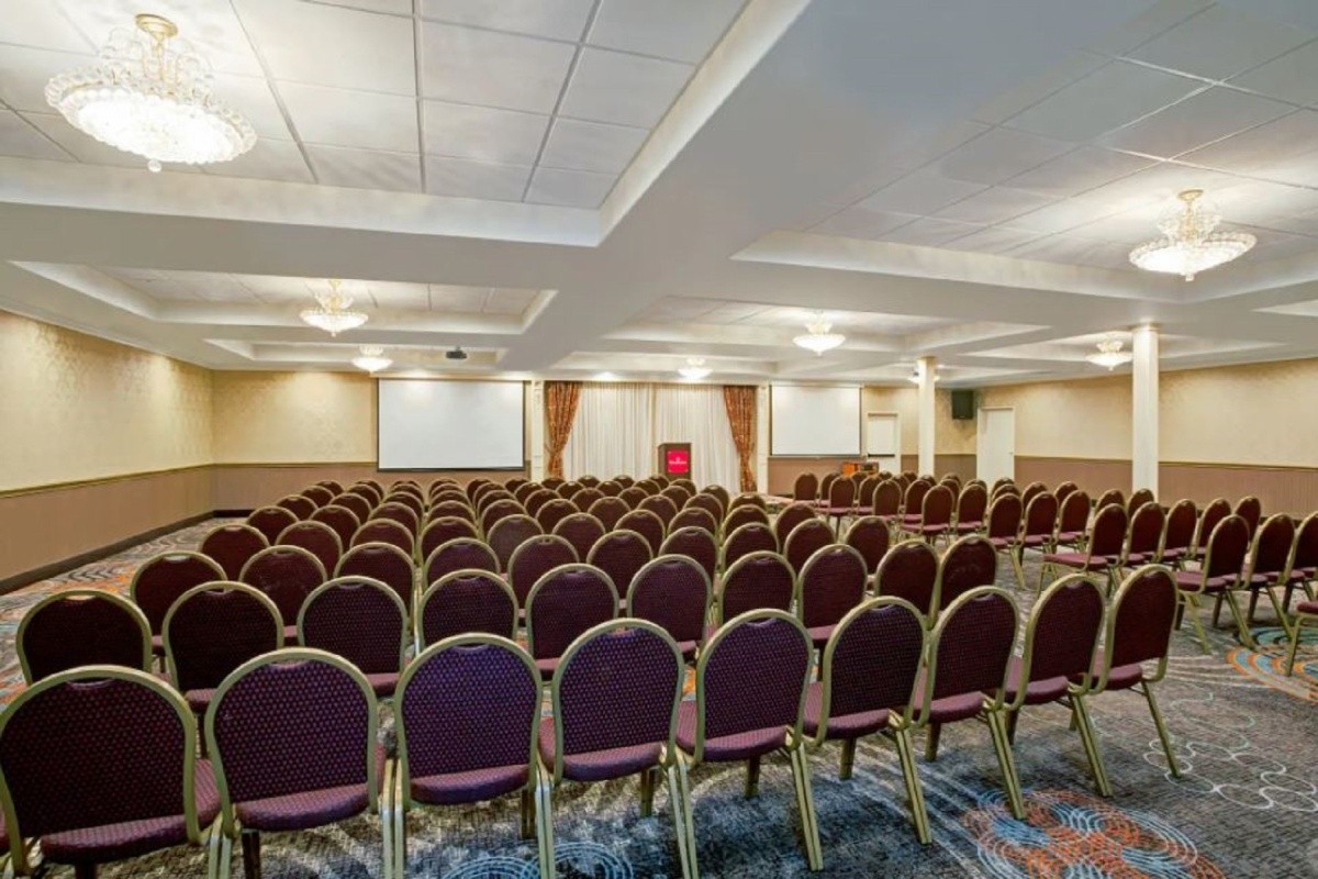 Ramada Los Angeles Downtown West
