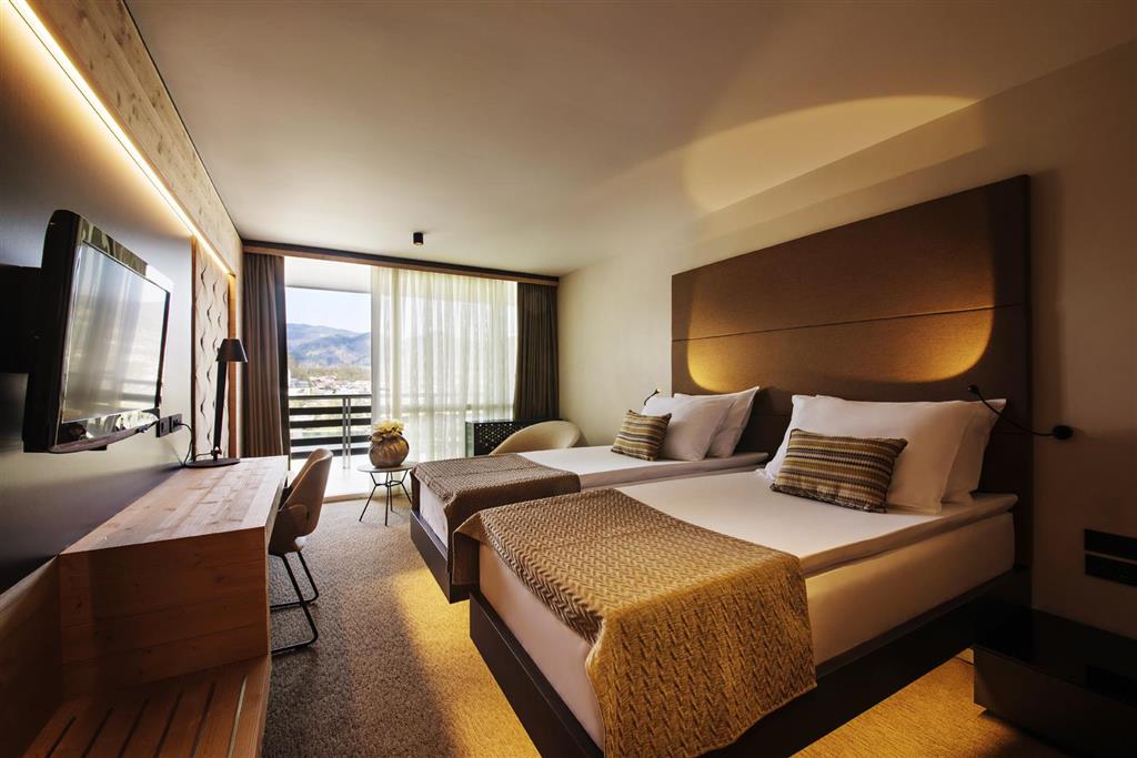 Hotel Rikli Balance - lyžařský balíček s denním přejezdem, bazény a polopenzí v ceně