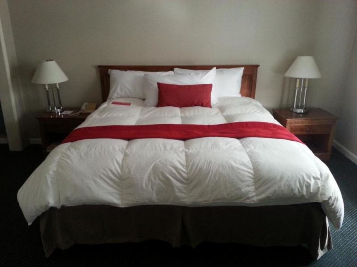 Ramada By Wyndham Los Angeles/Koreatown West