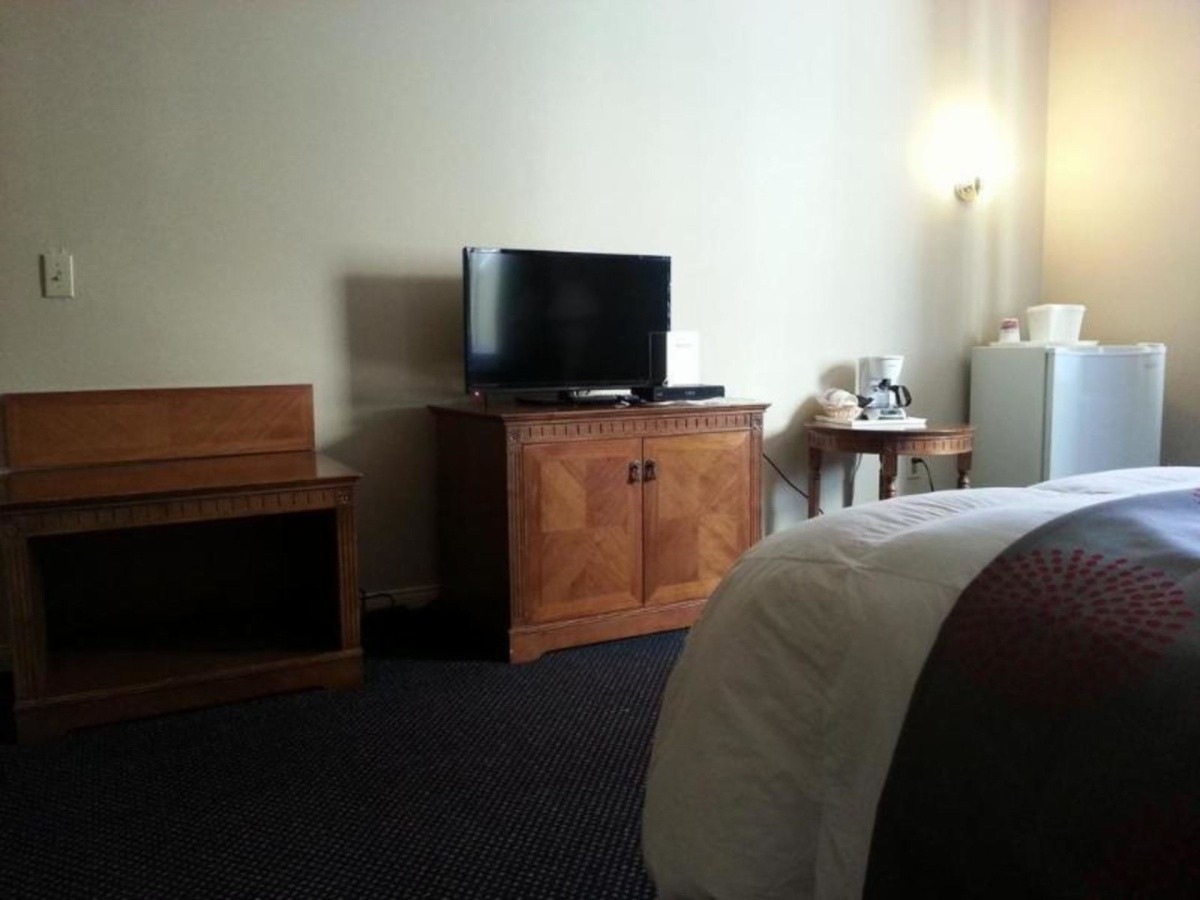 Ramada By Wyndham Los Angeles/Koreatown West