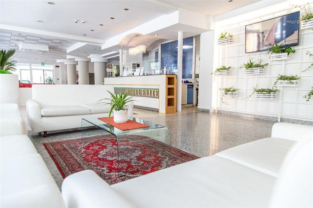 Hotel Elite (polopenze)