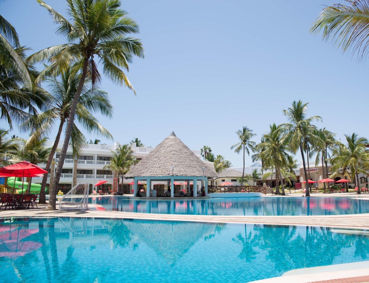 Prideinn Paradise Beach Resort