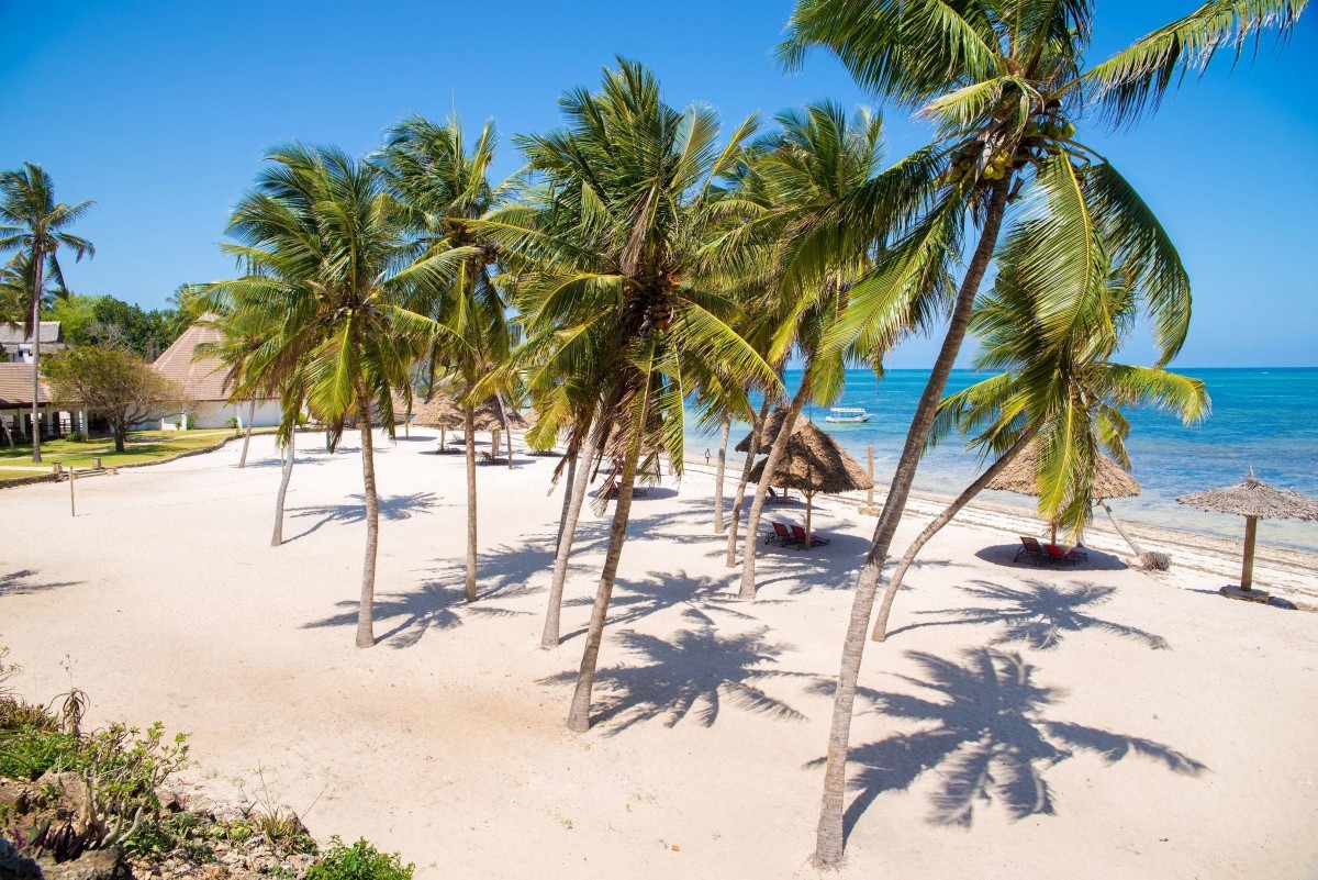 Prideinn Paradise Beach Resort