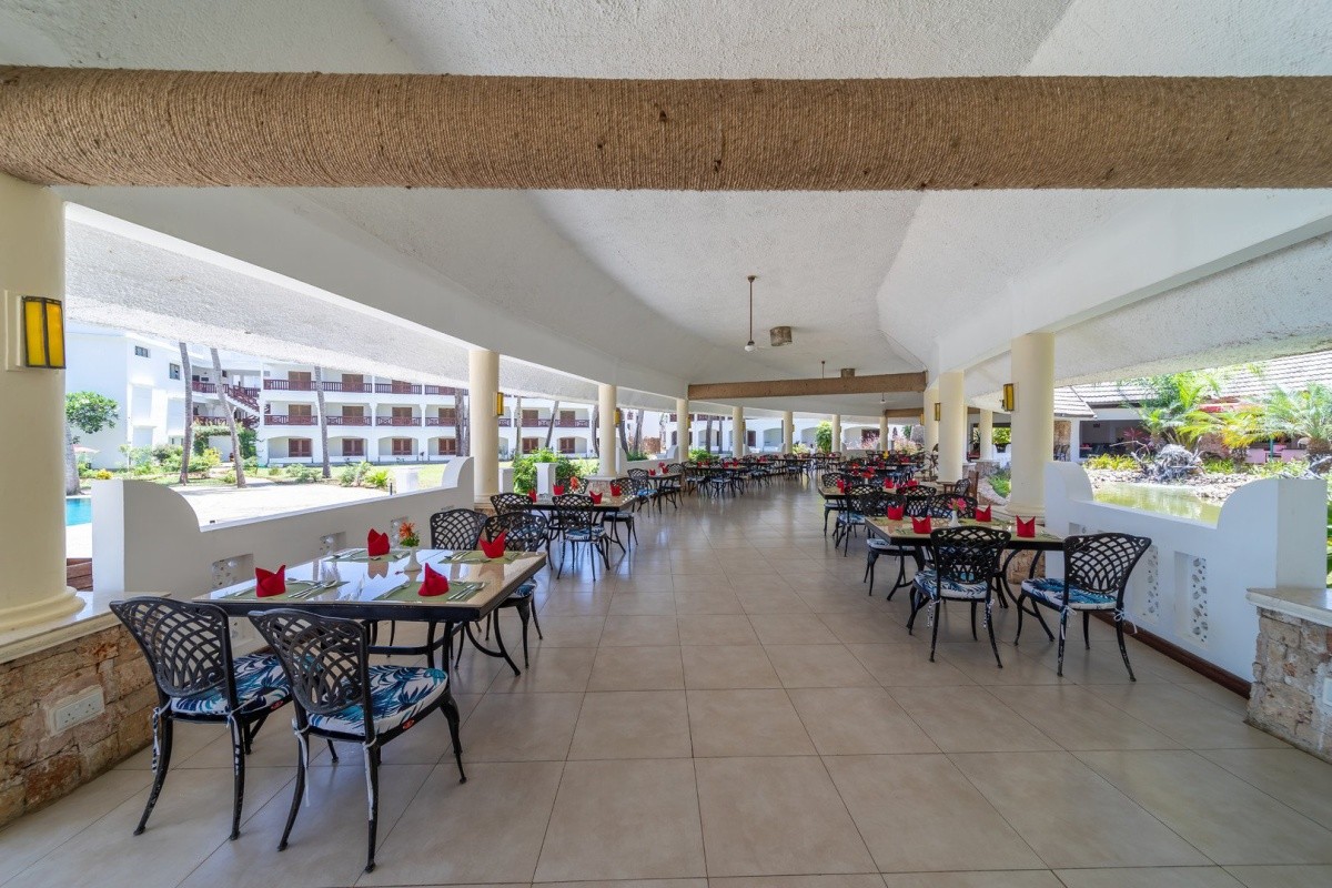 Prideinn Paradise Beach Resort