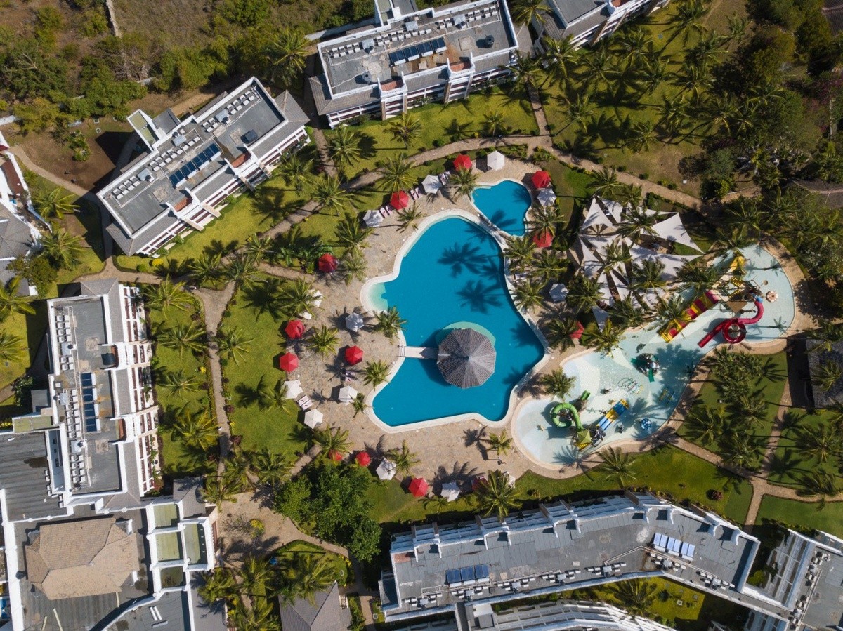 Prideinn Paradise Beach Resort