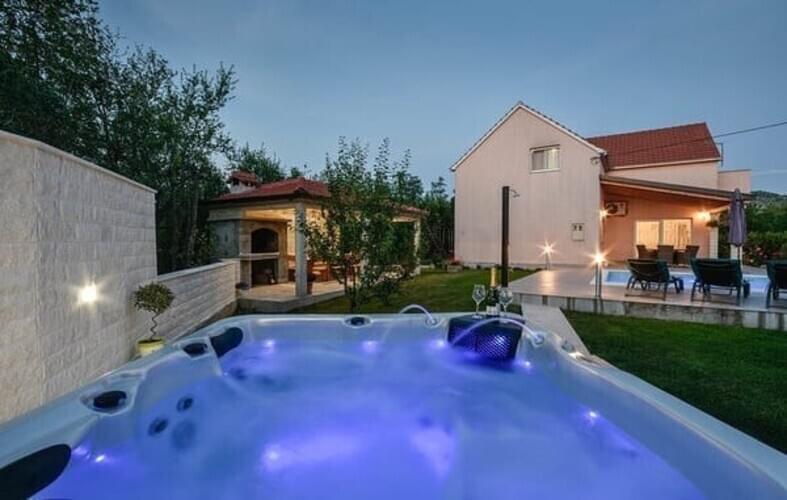 Villa Radosevic