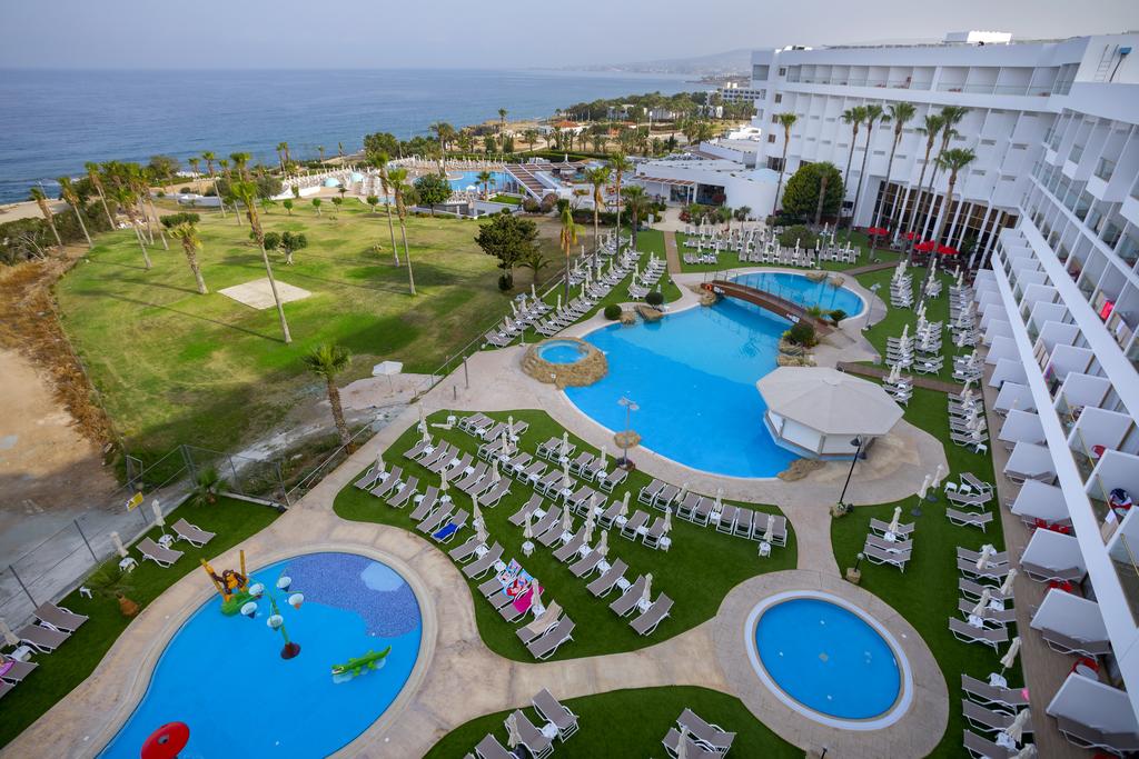 Leonardo Laura Beach & Splash Resort