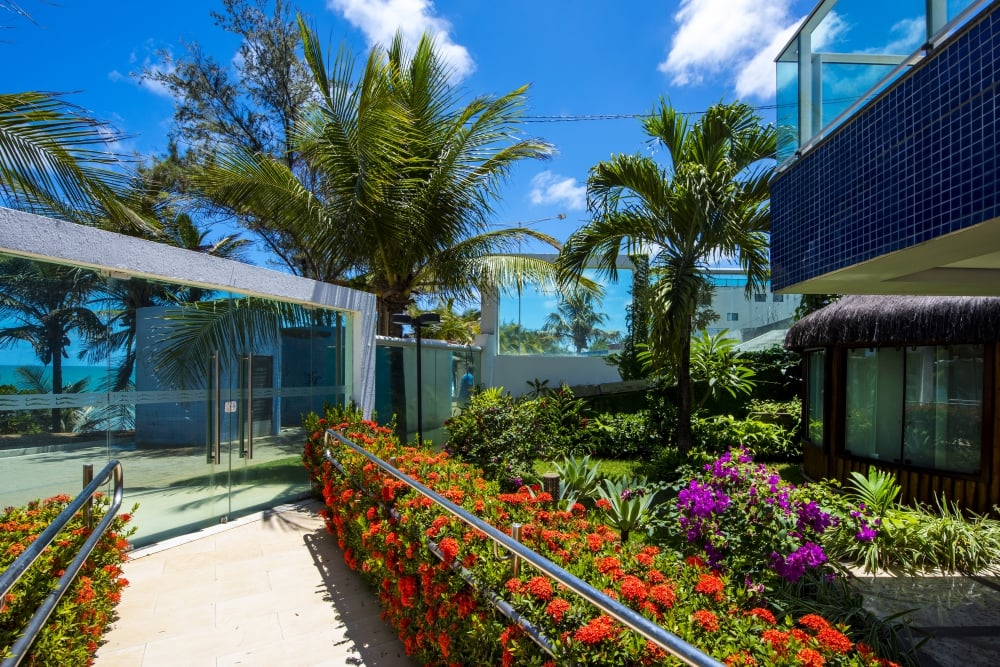 Coral Plaza Apart