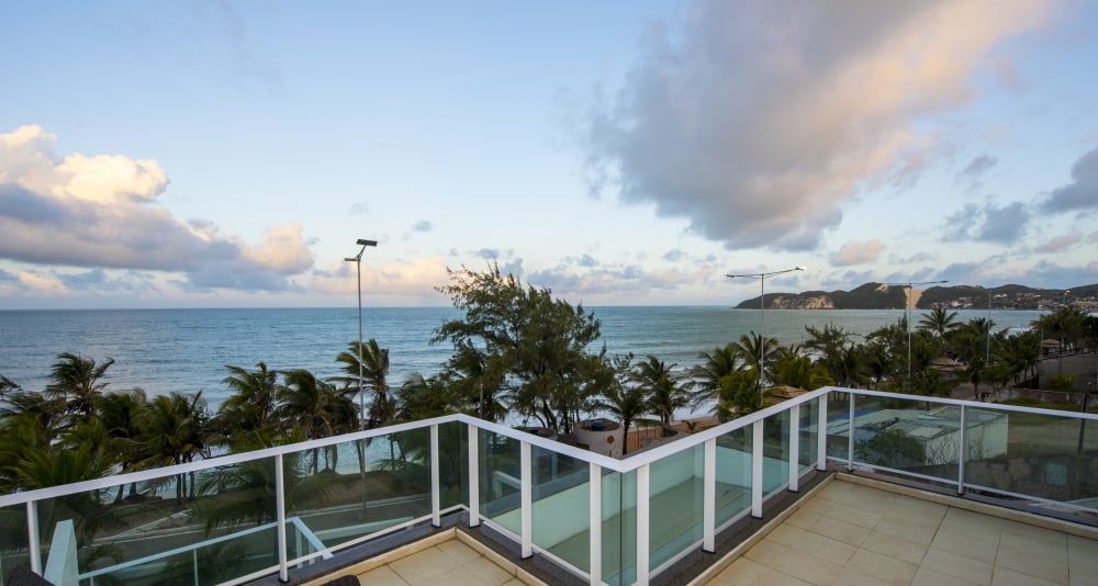 Coral Plaza Apart