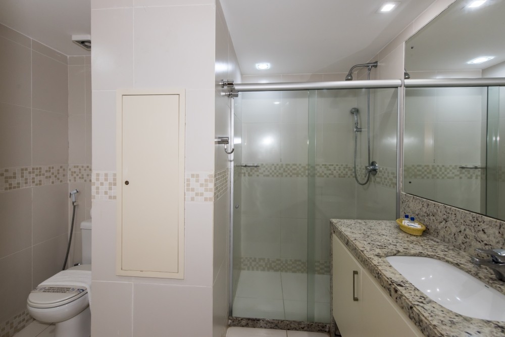 Coral Plaza Apart